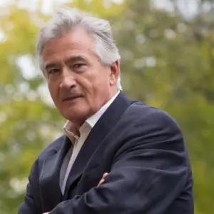 Retrato de Antony Beevor