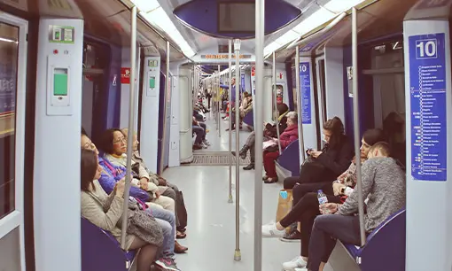 Imagen articulo: ¿Qué pasó el 11M? 2 libros que narran la historia desde puntos de vista opuestos: víctima y victimario