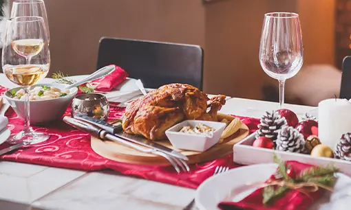 Imagen articulo: 13 libros de recetas que harán felices a los apasionados de la gastronomía esta Navidad