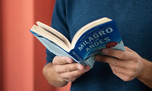 Imagen articulo: 'Milagro en los Andes': el libro que tienes que leer si te gustó 'La sociedad de la nieve'