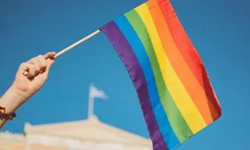 Imagen articulo: Día LGTBI: por qué se celebra el 28 de junio