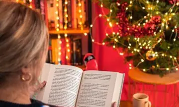 Imagen articulo: Jólabókaflód: Todo sobre la tradición islandesa de leer libros en Navidad