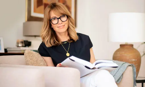 Imagen articulo: ¿Qué leer a los 50? Descubre estos libros recomendados para disfrutar y reflexionar