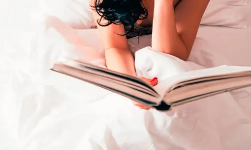 Imagen articulo: Placer, salud y autoconocimiento: los mejores libros sobre sexualidad femenina