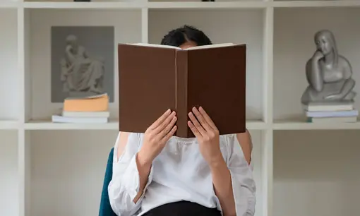 Imagen articulo: ¿Qué filosofía de vida va contigo? Descúbrelo con estos libros esenciales