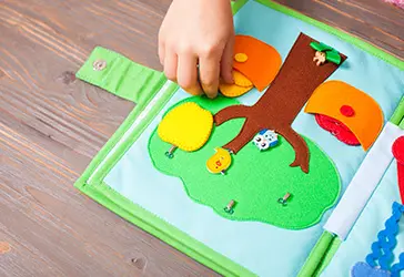 Imagen articulo: Libros sensoriales: qué son y qué beneficios tienen para los niños