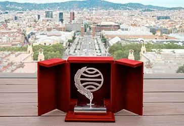 Imagen articulo: Las 10 novelas finalistas del Premio Planeta 2025