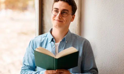 Imagen articulo: Los mejores libros para leer esta Semana Santa