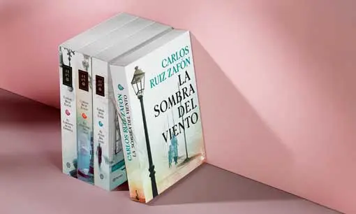 Imagen articulo: Orden de lectura de los libros de Carlos Ruiz Zafón