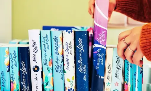 Imagen articulo: 9 curiosidades de las novelas de Alice Kellen. ¡Ella te las cuenta!