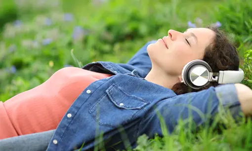 Imagen articulo: Cómo hacer de los audiolibros parte de tu rutina diaria