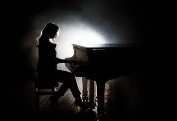 Imagen articulo: 7 libros para los fans de 'Midnights' de Taylor Swift