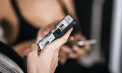 Miniatura articulo: ¿Cómo sustituir el scroll infinito en redes por libros (en adultos y jóvenes)?