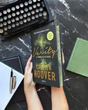 Portada Verity. La sombra de un engaño 0