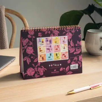 Imagen extra Calendario de mesa 2027 La Vecina Rubia 6