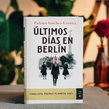Imagen extra Últimos días en Berlín.  Edición de bolsillo con cantos decorados 0