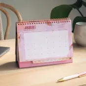 Portada Calendario de mesa 2027 La Vecina Rubia 1