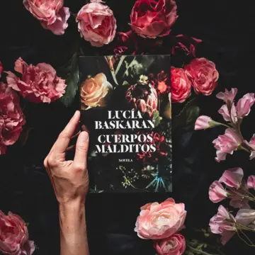 Imagen extra Cuerpos malditos 0