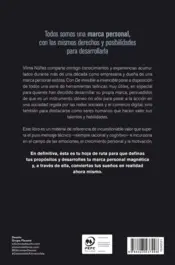 Miniatura contraportada De invisible a invencible