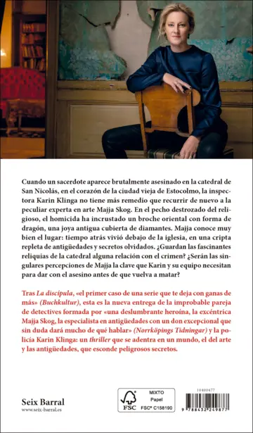 Contraportada La novicia