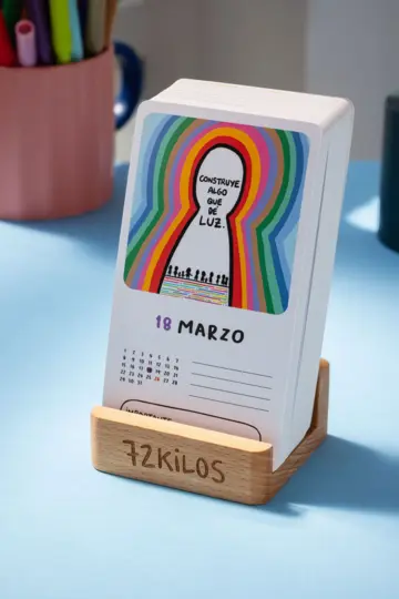 Imagen extra Calendario mesa de tarjetas 2027 - 72 kilos 4