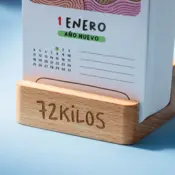 Portada Calendario mesa de tarjetas 2027 - 72 kilos 1