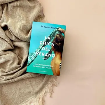 Imagen extra La chica del verano 0