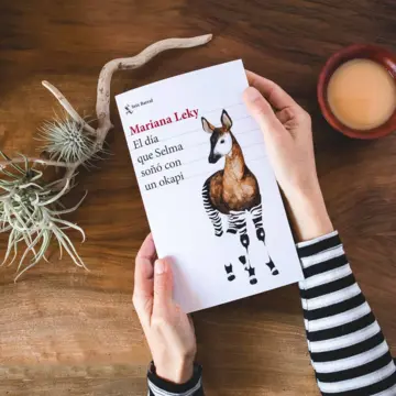 Imagen extra El día que Selma soñó con un okapi 0