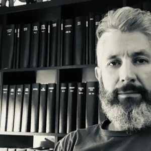 Retrato de  Matt Kindt