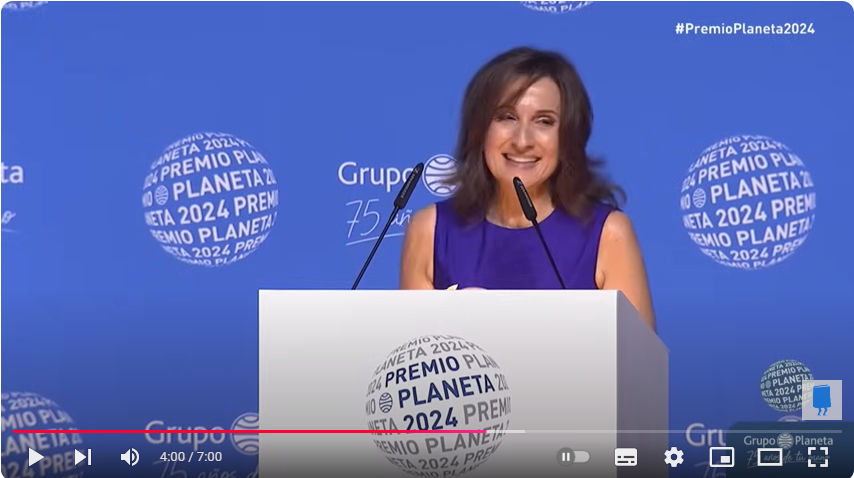 Paloma Sánchez-Garnica, ganadora del Premio Planeta 2024 con la novela "Victoria"